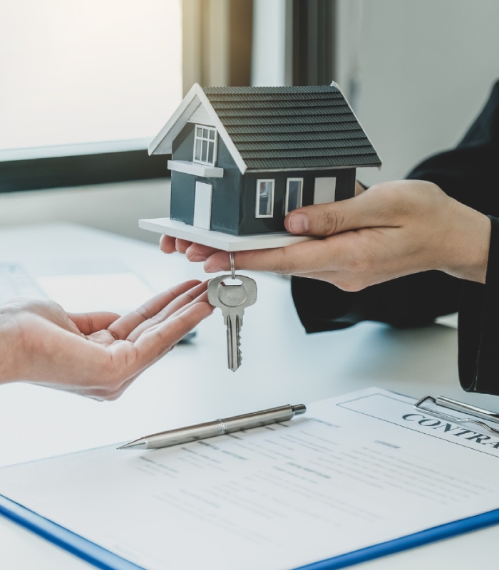 Remise des clés lors d’une transaction immobilière